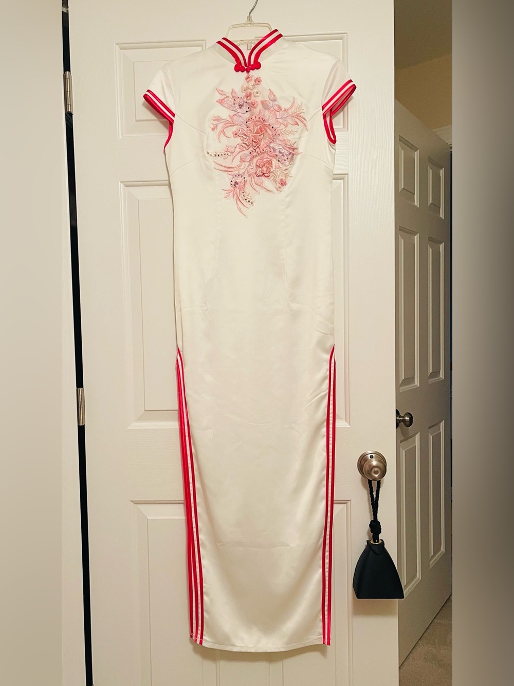 Gorgeous Chinese Cheongsam dress